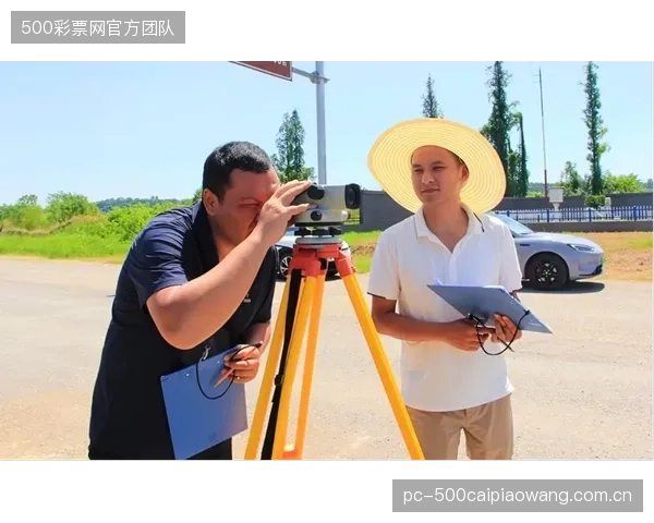 铁人三项赛事的实时水文数据开始并入城市水利与环保监测网,延展了体育资产的社会服务功能 铁人三项赛事的实时水文数据开始并入城市水利与环保监测网,延展了体育资产的社会服务功能